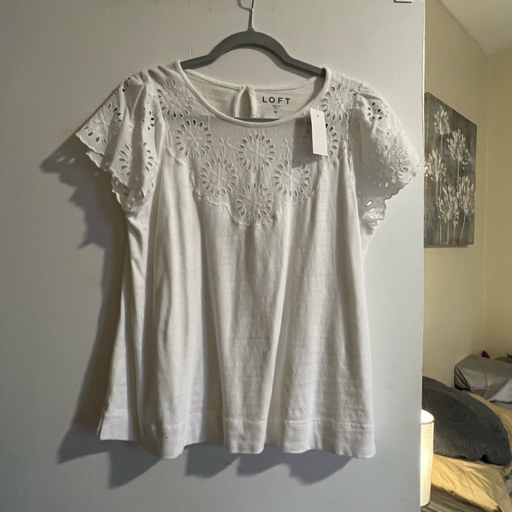 NWT Loft White cotton Medallion T-shirt M